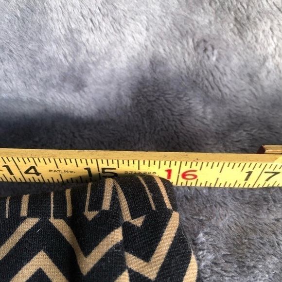 𝅺GRACE Elements Black and tan zigzag‎ design pencil skirt size medium S1129 - Picture 7 of 8